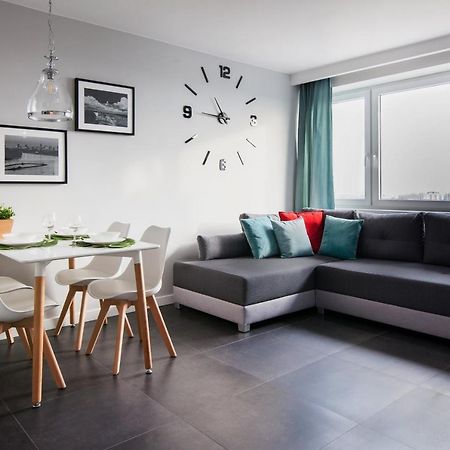 Apartment River Front, Great View From 14Th Floor, Next To Pge Narodowy Stadium, Torwar - By Warsawskyline Apartments מראה חיצוני תמונה